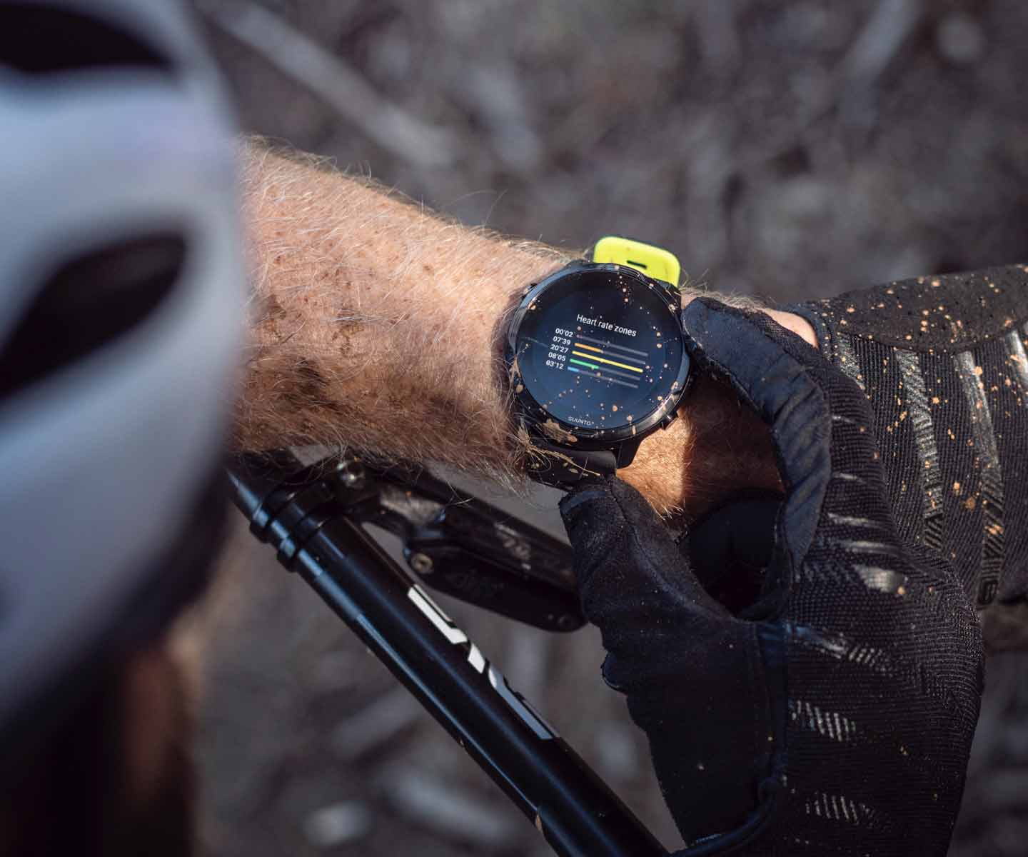 Suunto 7 Stone Gray Titanium - Smartwatch with versatile sports 