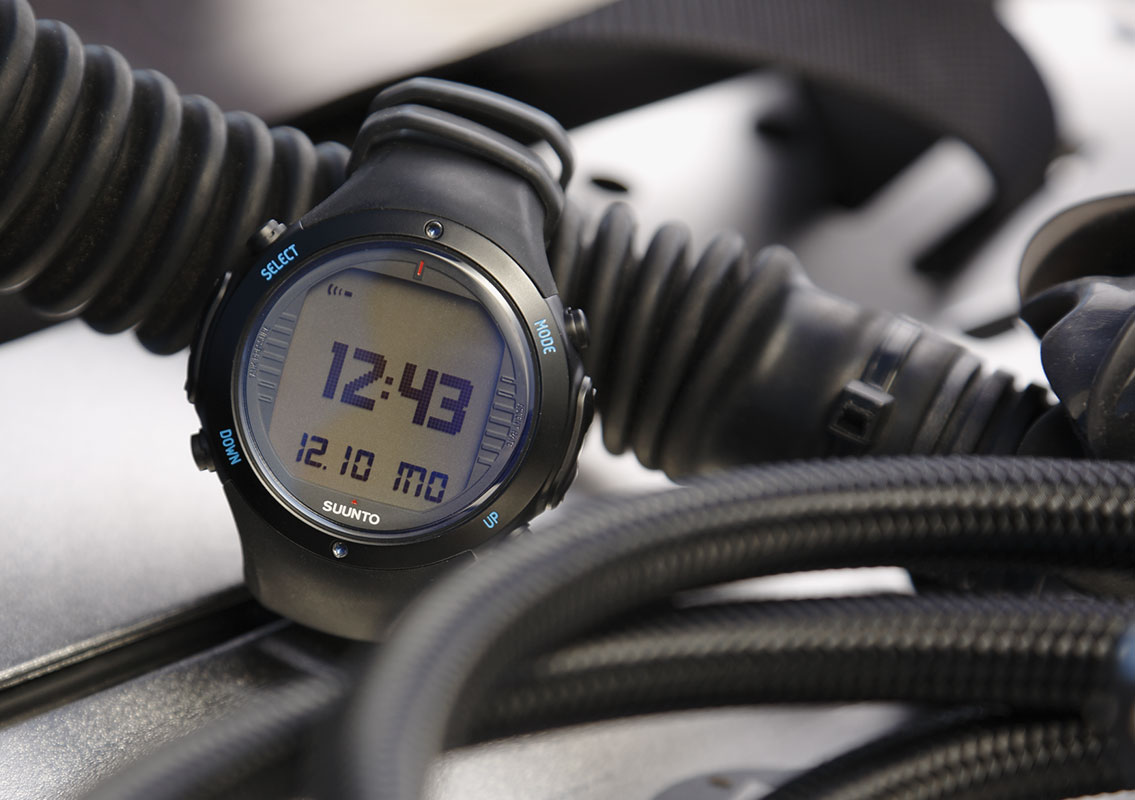 suunto d6i novo price