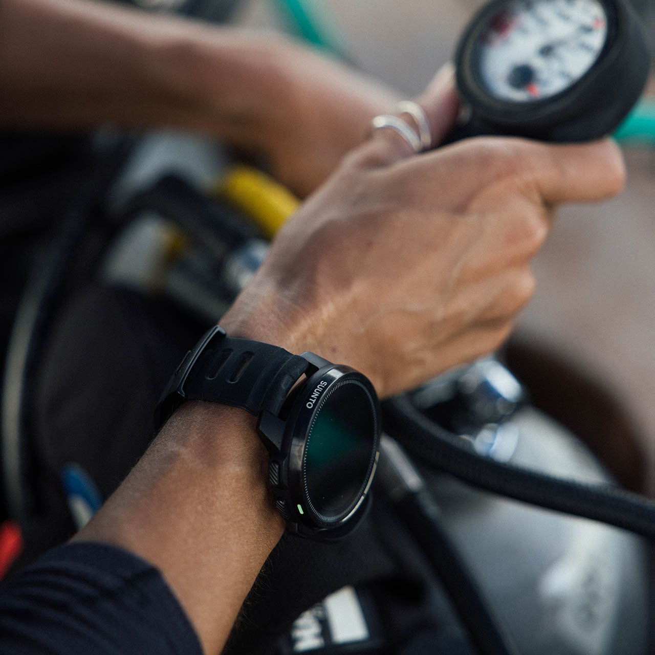 Suunto Ocean All Black – ダイブコンピューターとスポーツウォッチがひとつに