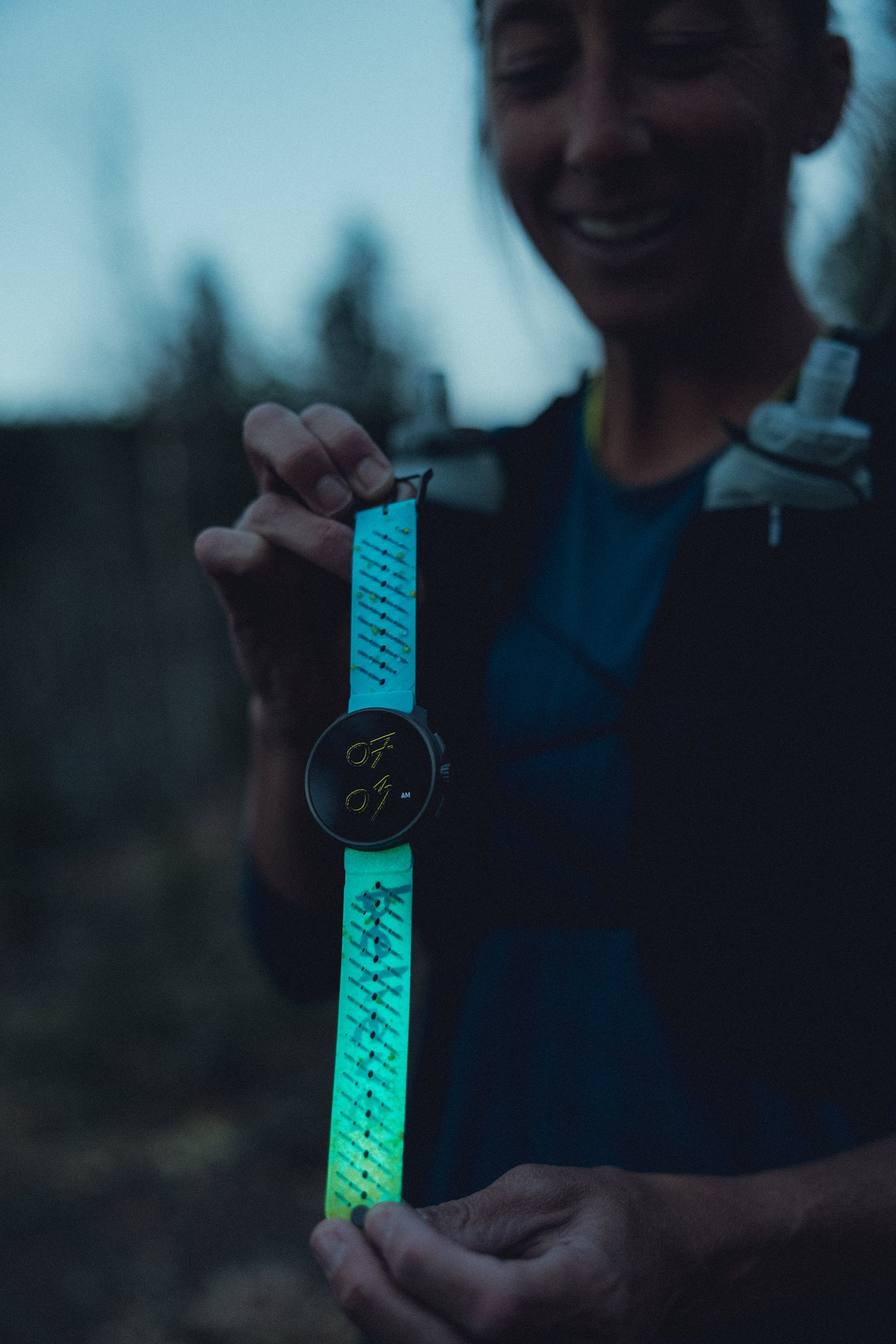 "Lightweight, easy to read, and colorful enough to give off good vibes!” – Courtney on her collaboration design Suunto watch